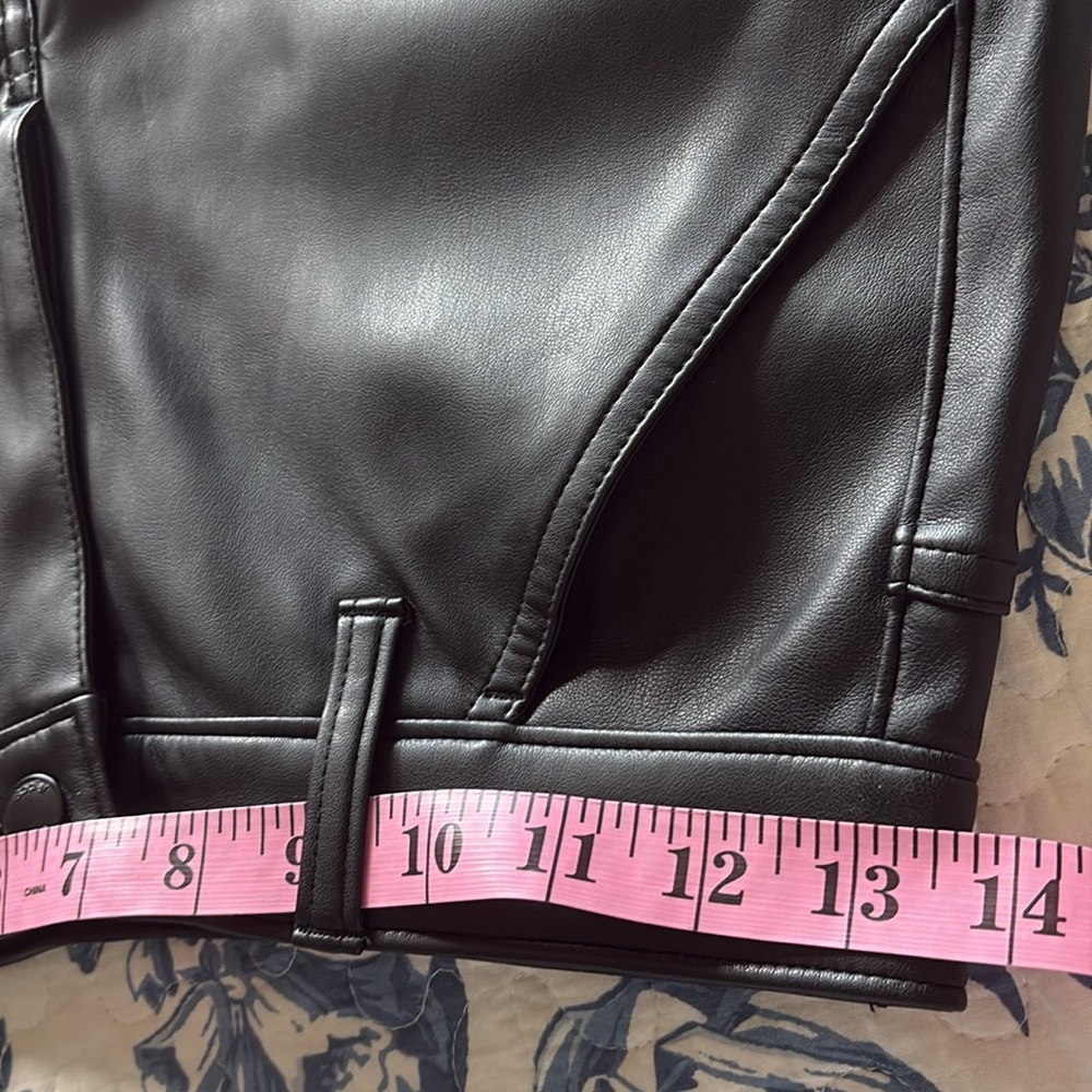 Social Tourist Ultra High Rise Baggy Black Vegan Leather Size 27 - Picture 10 of 13